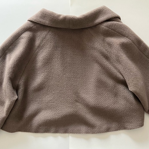 Bolero / Cape in Wool Taupe Grey One Size - Picture 4 of 10